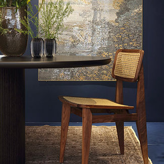 Claude Cartier décoration et architecte d'intérieur à Lyon. Chaise C Chair Gubi