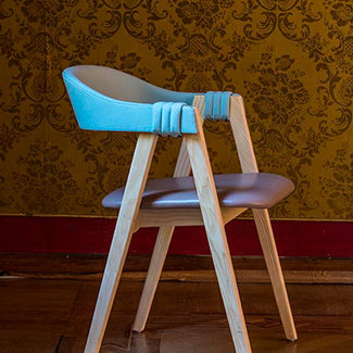 Claude Cartier décoration et architecte d'intérieur à Lyon. Chaise Mathilda MOROSO