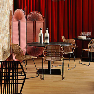 Claude Cartier décoration et architecte d'intérieur à Lyon. Chaise Tropicalia Moroso