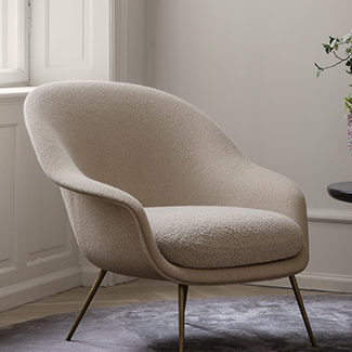 Claude Cartier décoration et architecte d'intérieur à Lyon. Fauteuil Bat GUBI