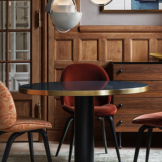 Collection Claude Cartier décoration architecte d'intérieur à Lyon. Table de repas Gubi 2.0 GUBI