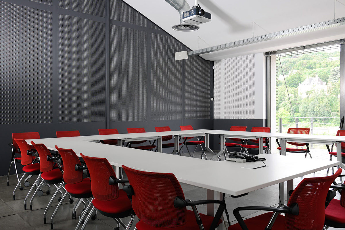 Réalisation bureau. Claude Cartier décoration architecte d'intérieur à Lyon.