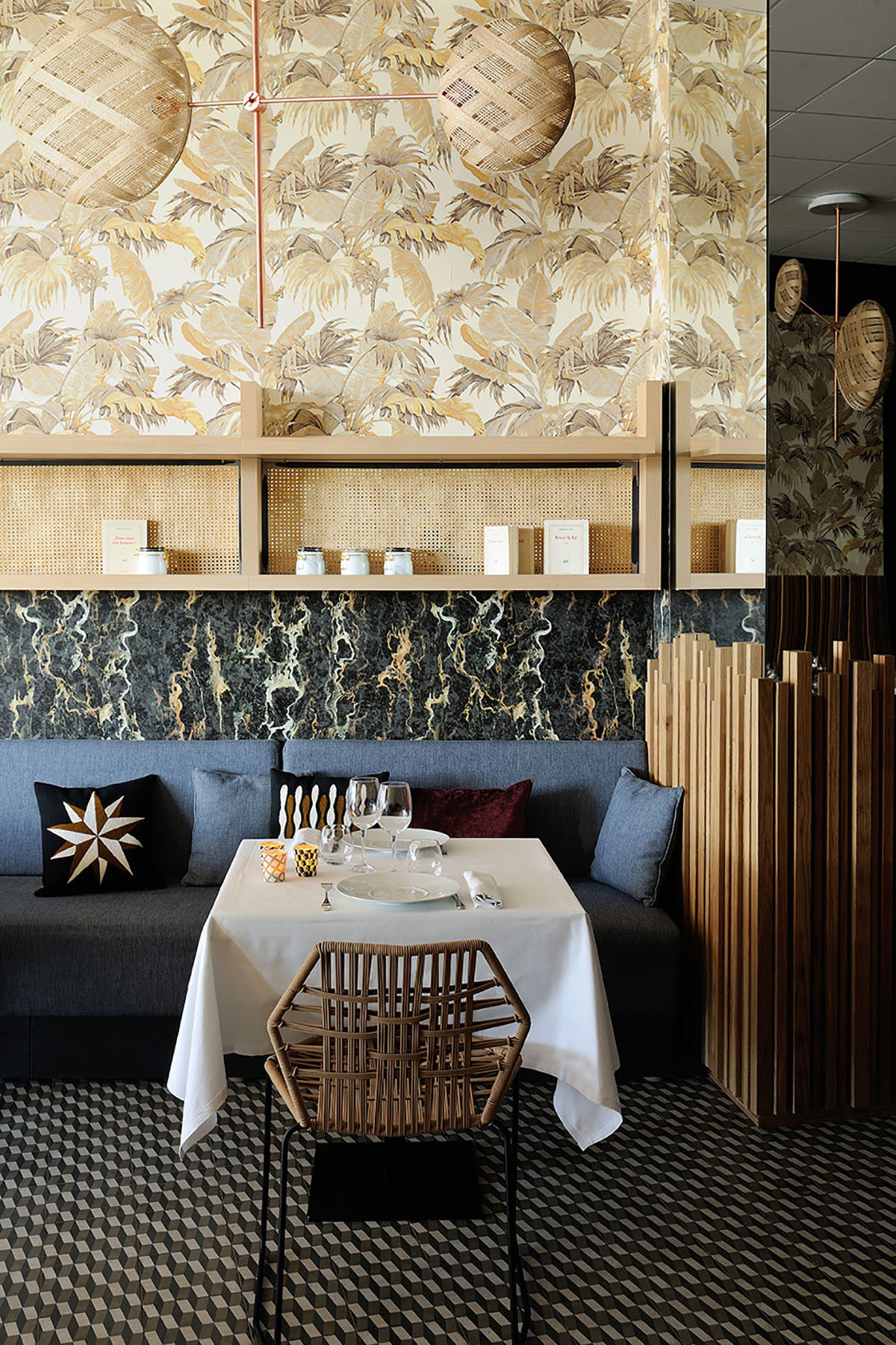 Réalisation commercial Claude Cartier décoration architecte d'intérieur à Lyon.