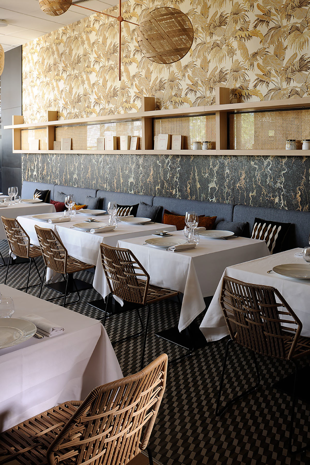 Réalisation commercial Claude Cartier décoration architecte d'intérieur à Lyon.